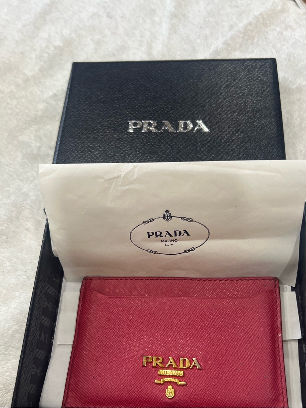Authentic PRADA Pink Saffiano Leather Card Holder with Gold Logo.